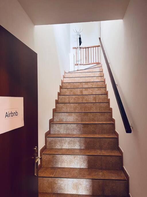 Apartman Se Zahradou 20 Minut Do Centra Prahy Ořech Zewnętrze zdjęcie